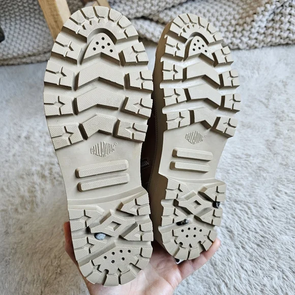 Palladium Pallabase Leather Boots - Picture 6 of 7